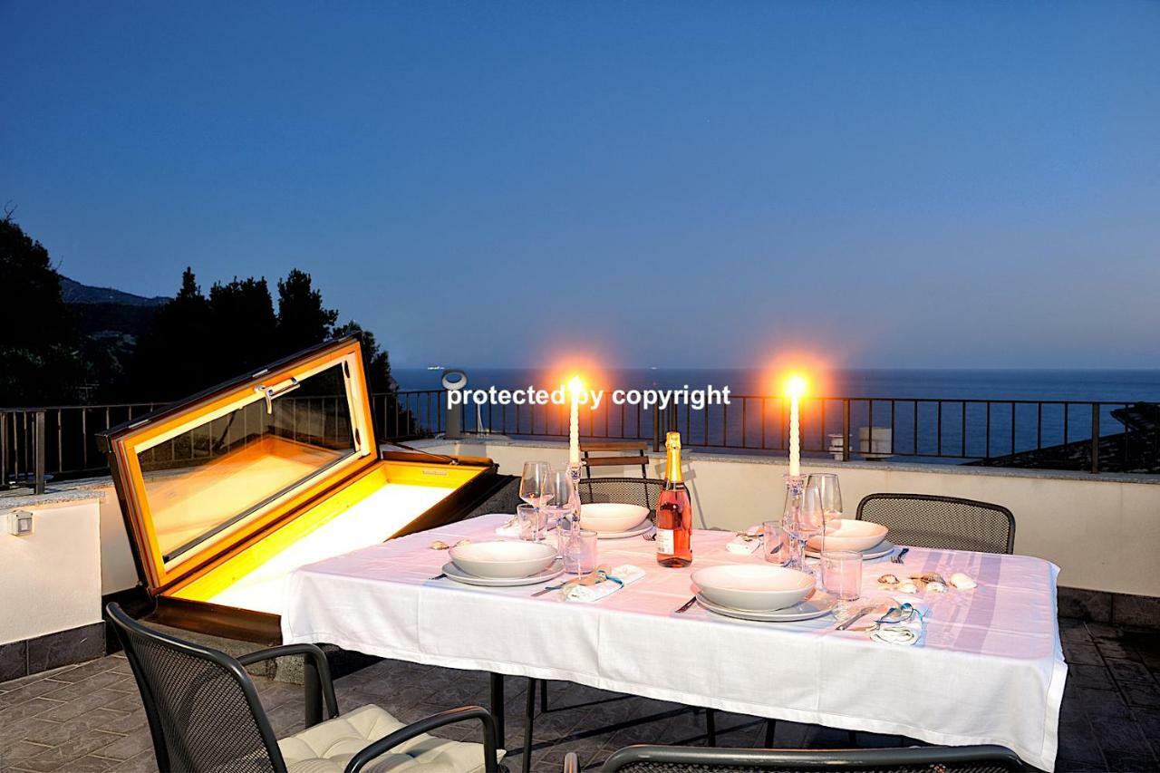 Luxury Penthouse Sea View Villa Корниглия Екстериор снимка
